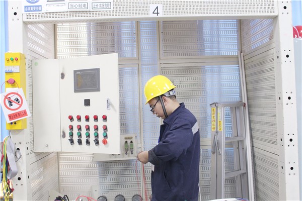 IMG_4715.jpg IMG_4715.jpg