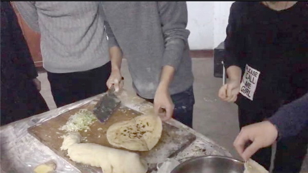 葱花饼.jpg 葱花饼.jpg