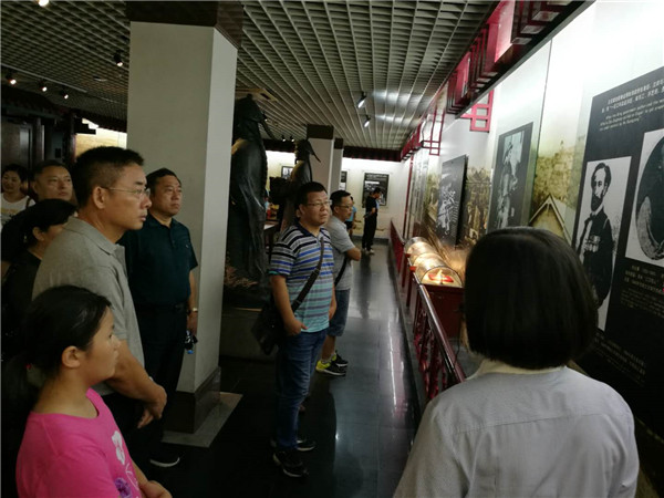 参观船政学堂,传承职教精神.jpg 参观船政学堂,传承职教精神.jpg