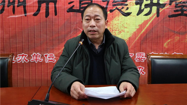 高校长讲话.jpg 高校长讲话.jpg