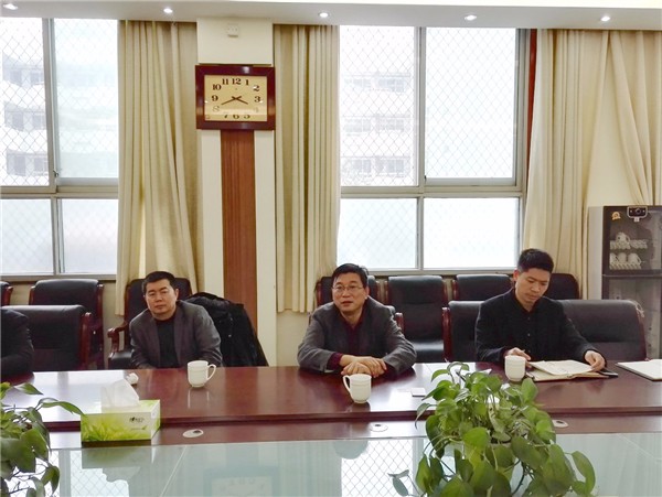 4江海集团及河南双创孵化器有限公司与校方进行深入交流合作.jpg 4江海集团及河南双创孵化器有限公司与校方进行深入交流合作.jpg