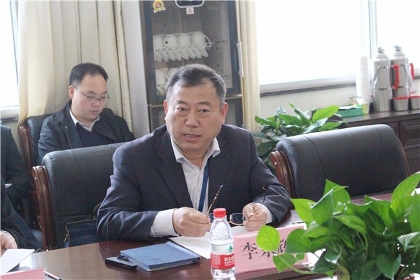 2李京辉校长介绍学校情况并电工电子行指委2018年工作计划.jpg 2李京辉校长介绍学校情况并电工电子行指委2018年工作计划.jpg