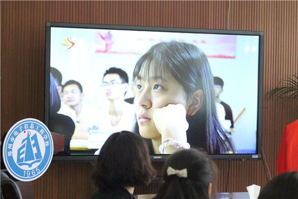 4播放校园电视台学生拍摄作品 4播放校园电视台学生拍摄作品