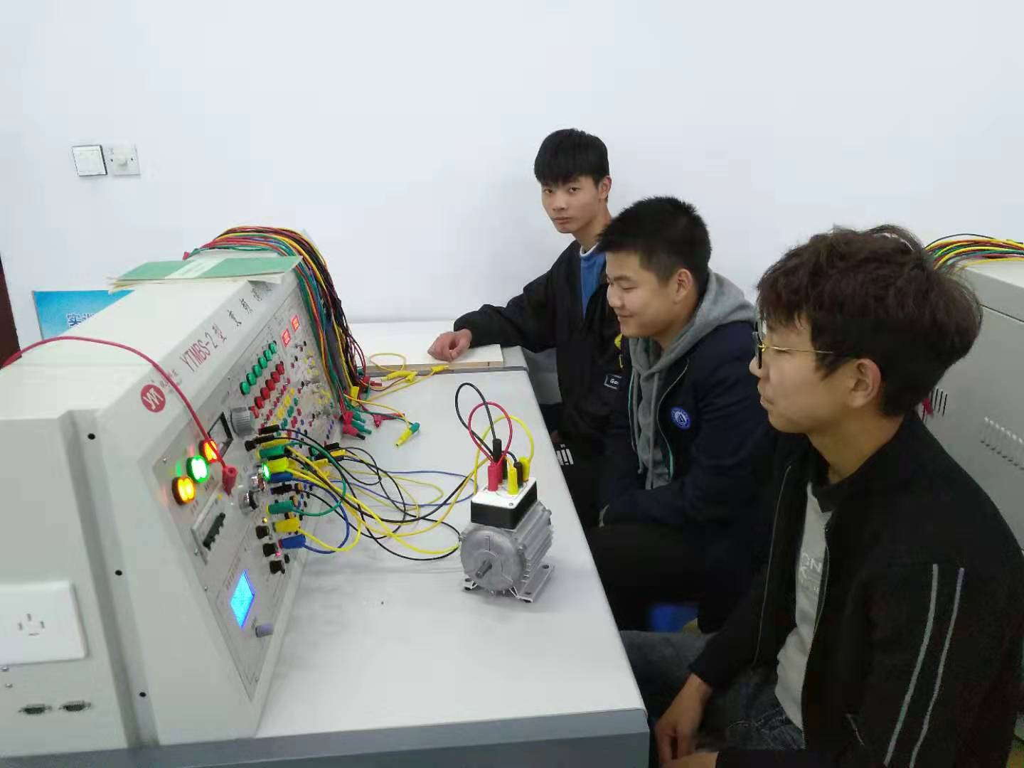 电力拖动4.jpg 电力拖动4.jpg