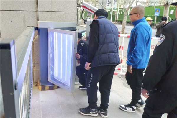 b2131986547627051830PE4.jpg b2131986547627051830PE4.jpg