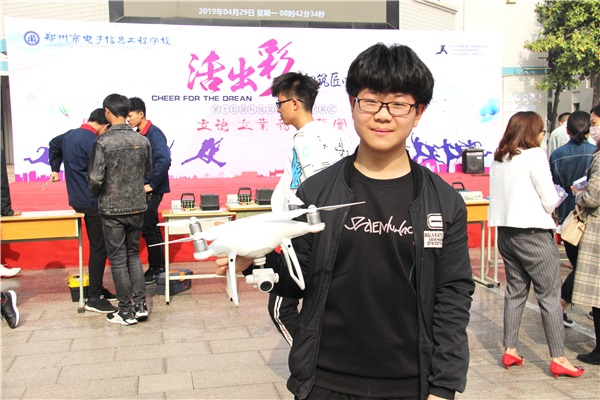 IMG_0909.jpg IMG_0909.jpg