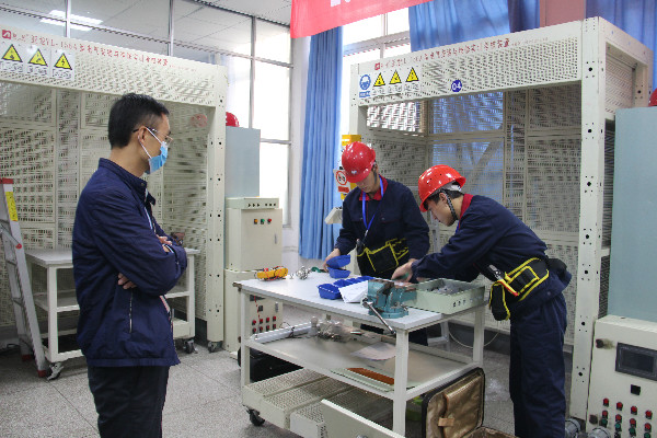 5 dianqisaixiangbisaixianchang.jpg