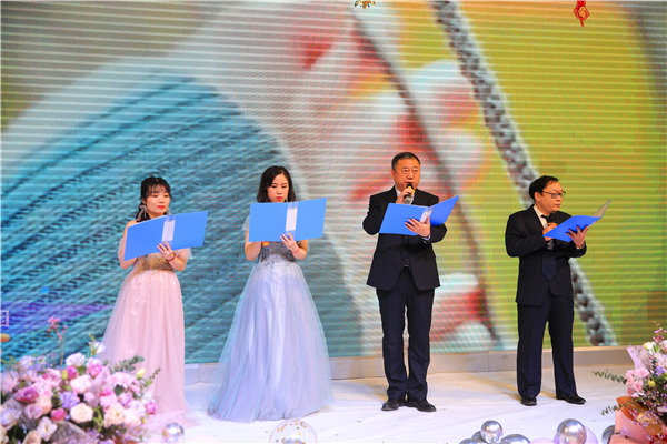 4小合唱 校歌《大电子之歌》_副本.jpg