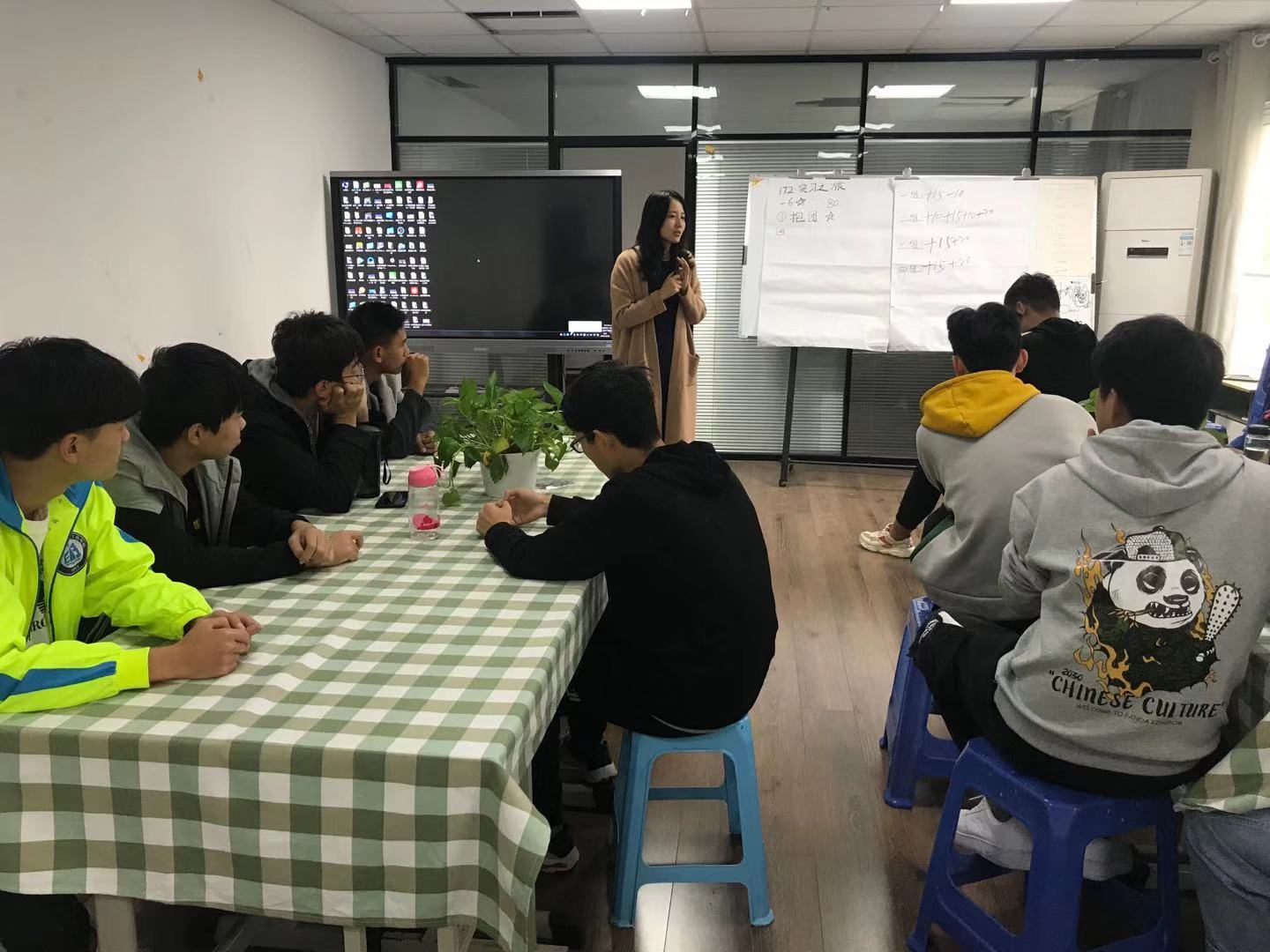 1730132205.jpg 1730132205.jpg